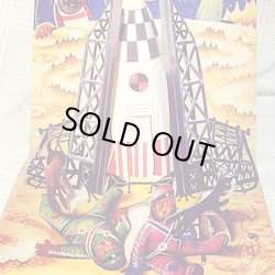 画像3: トップとタップ月ロケットにのる