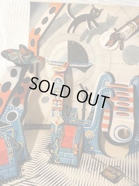 画像8: トップとタップ月ロケットにのる (8)